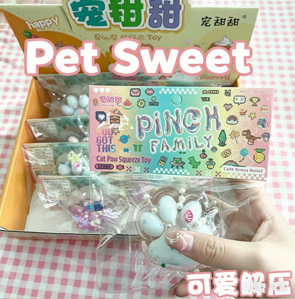 "Clear glitter filled cat paw squishy toy transparent TPR kawaii animal fidget stress relief squeeze toy"