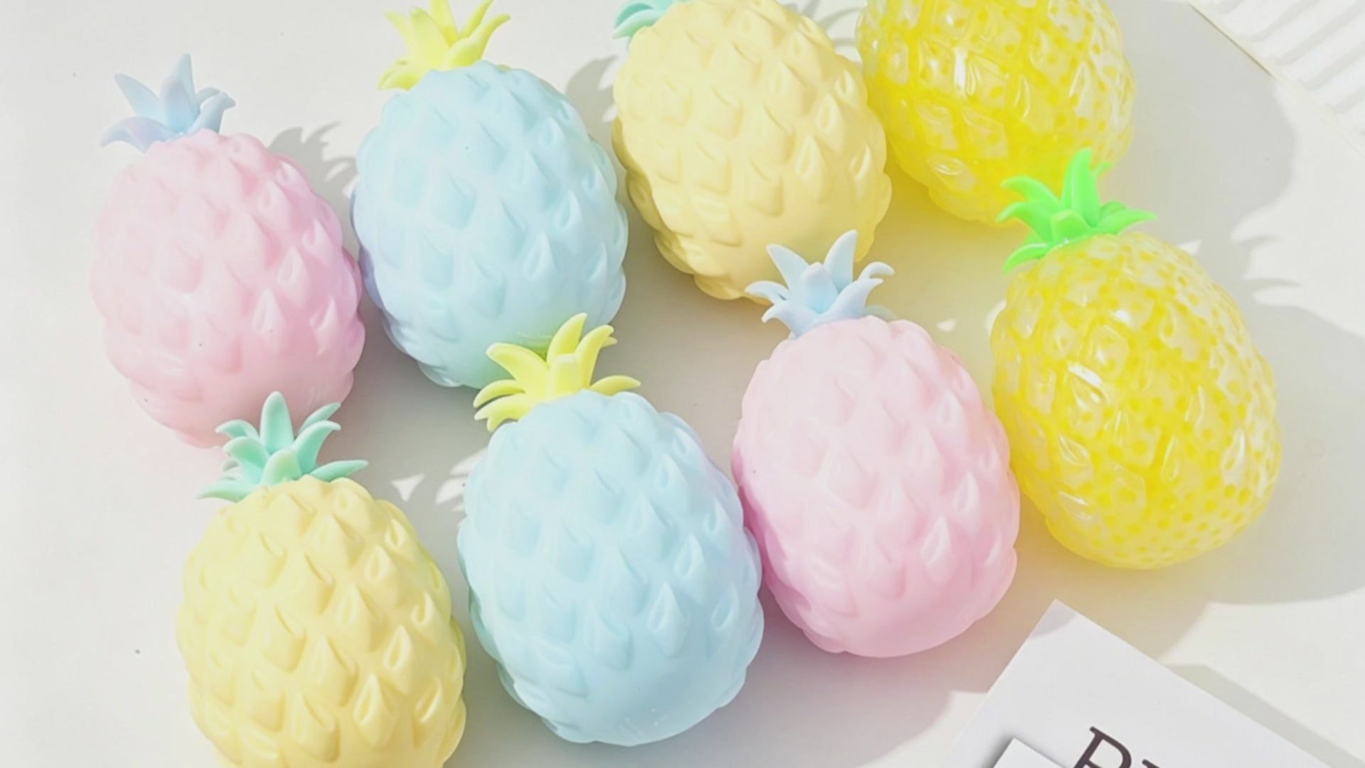 "Soft TPR pineapple squeeze toy sensory decompression toy for students and office workers"